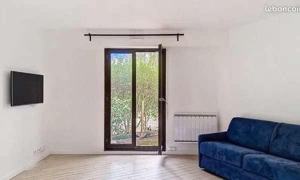 Appartement meublé à louer / Paris Gambetta 20ème