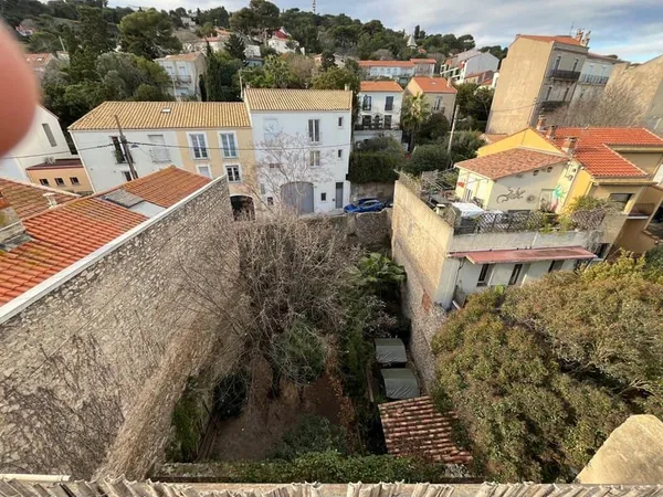 Sète, centre ville, appartement 2 pièces avec terrasse,