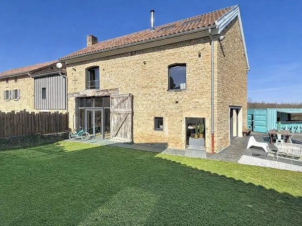Maison à vendre 7 pièces SAINT MARCEL BEL ACCUEIL (38)