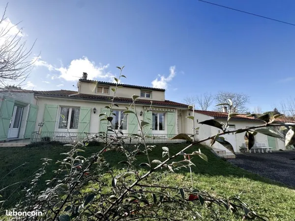 Maison 8 pièces 200 m²