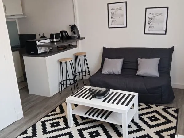 Loue studio meublé le Pontet centre