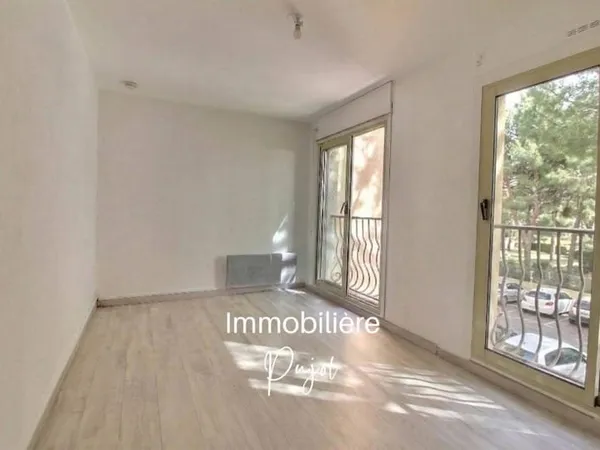 Studio 1 pièce 18 m²
