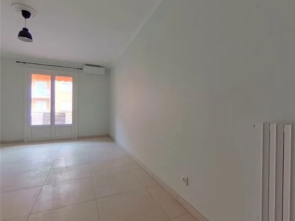 Appartement à louer Nyons