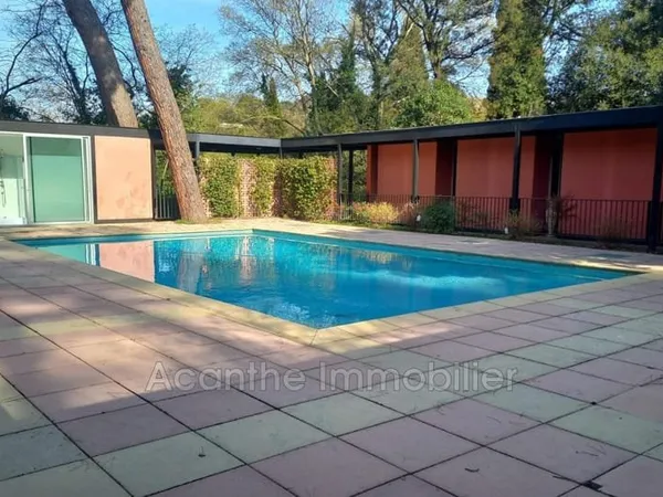 Location maison 8 Pièce(s)