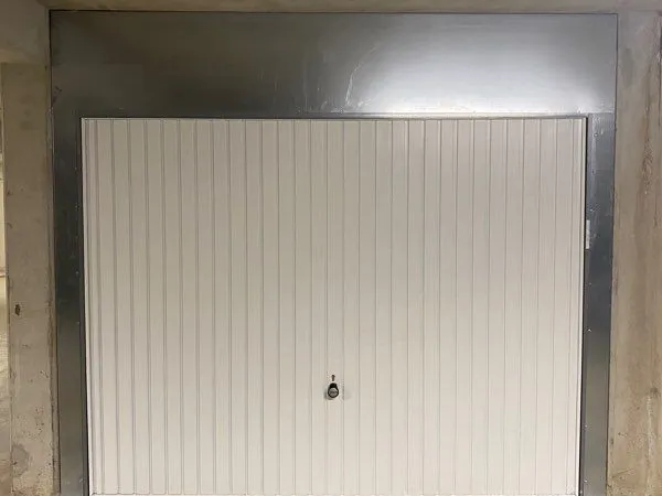 Box de 15m2 stationnement ou stockage
