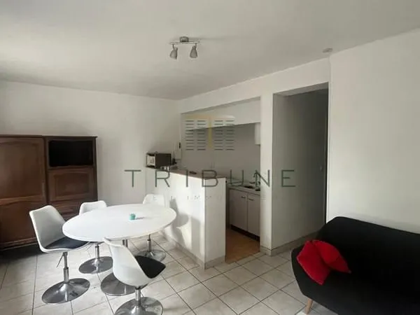 Charmant appartement a deux pas du pont canal