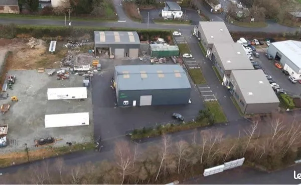 “Investissement foncier industriel rare - 5 000 m² - Languidic / Lorient