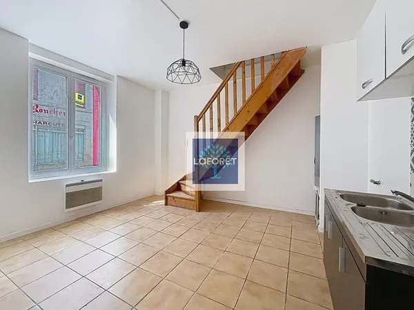 Maison de ville 2 chambres au coeur de Montlieu La garde