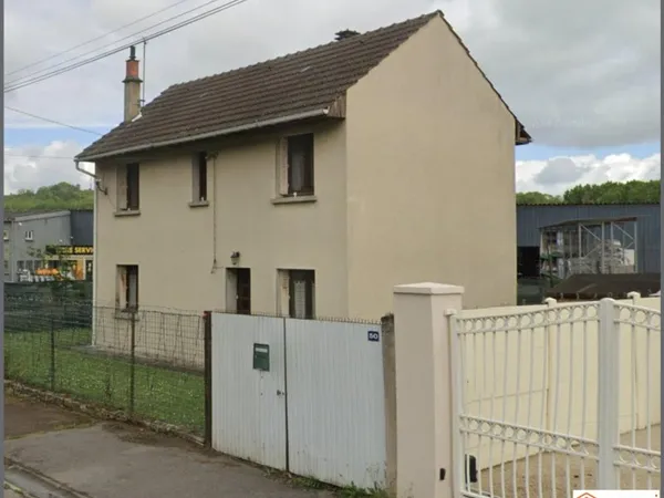 Fismes - Beau terrain