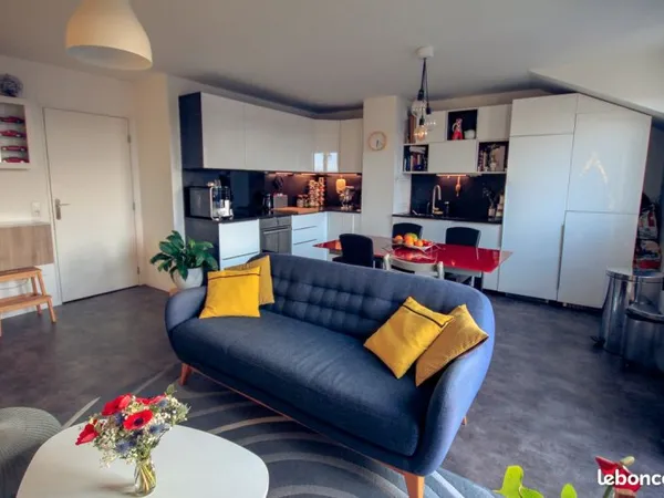 Bel appartement à la vue imprenable et très bien placé