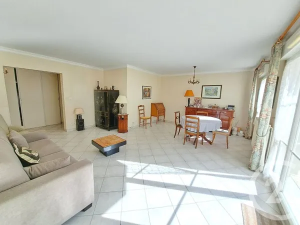 Appartement 4 pièces 87 m²