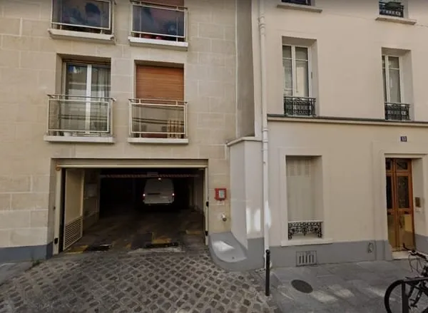 Emplacement de stationnement
