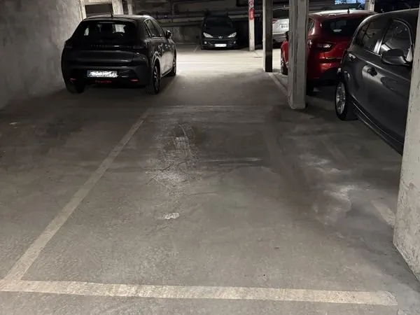Place de Parking sécurisée - Carrières-sous-Poissy