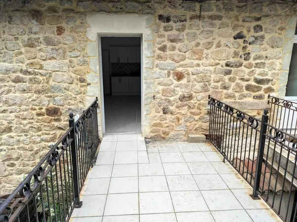 LA GRAND COMBE DUPLEX T5 -109 M2- TERRASSE PARKING