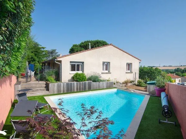 Maison de plain-pied 5 pièces 154 m²