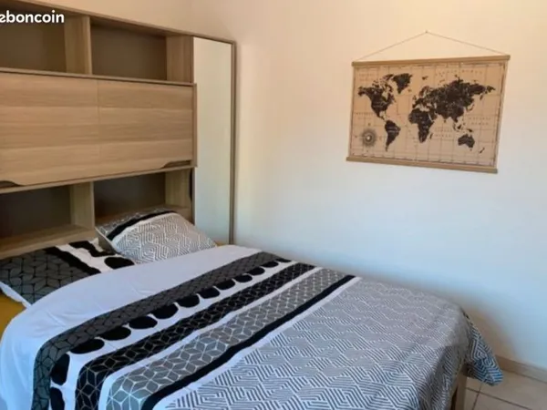 Chambre meublée chez l'habitant