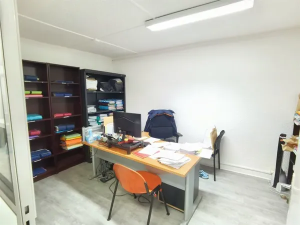 Local 98 m2 OPEN SPACE
