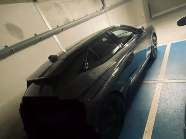Parking 13 m²