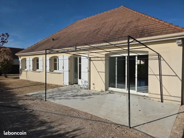 Location Maison Charmont