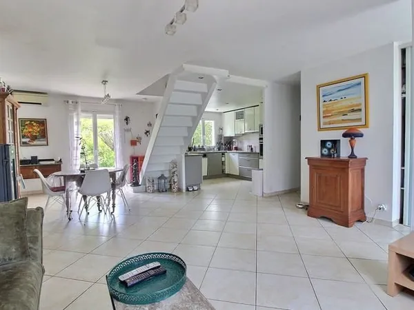 Maison 5 pièces 102 m²