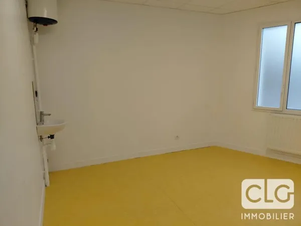 Local 15 m²