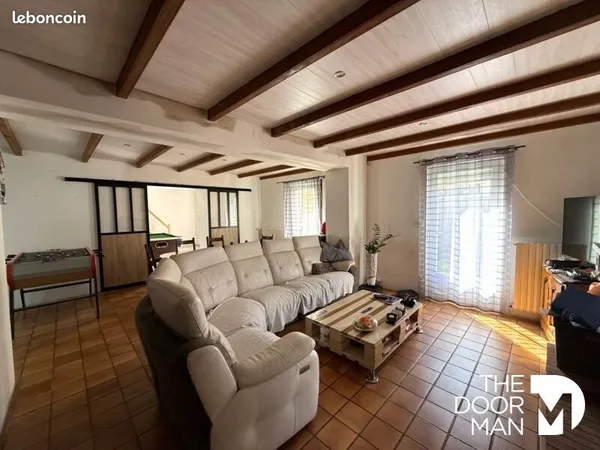 Maison 5 pièces 160 m²