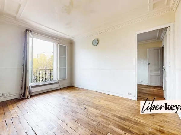 T2 32m² proche métro à St Denis 93200