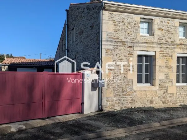 Maison de pierre rénovée, suite parentale RDC et séjour de 48 m² avec poêle