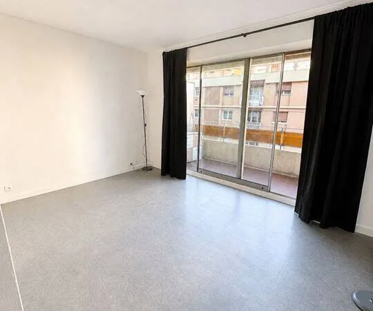 Studio 1 pièce 22 m²