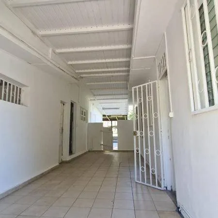 Studio 4 pièces 98 m²