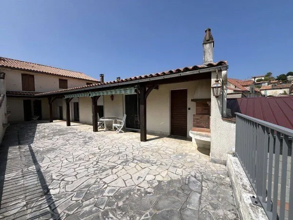 Maison 20 pièces 190 m²