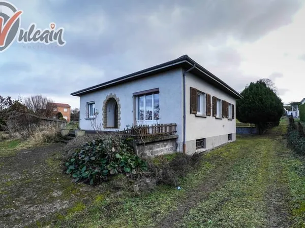 Maison 3 chambre avec grand terrain