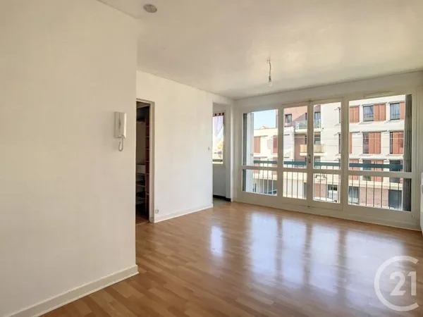Studio 1 pièce 26 m²