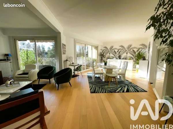 Appartement 7 pièces 147 m²