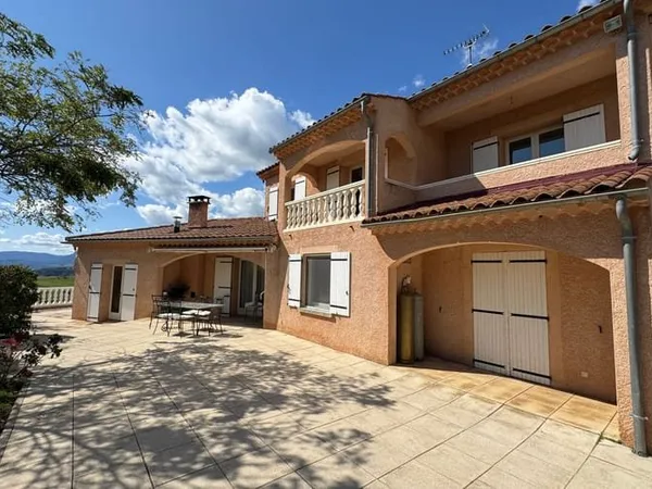 Maison 6 pièces 154 m²