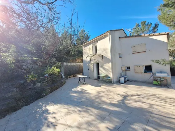 HYERES Costebelle - Maison T5 - Vue verdure et mer