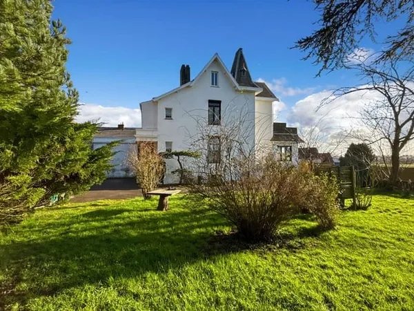 Maison 4 pièces 175 m²