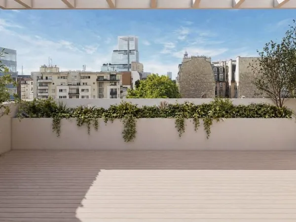 4 PIECES EN ETAGE AVEC TERRASSE