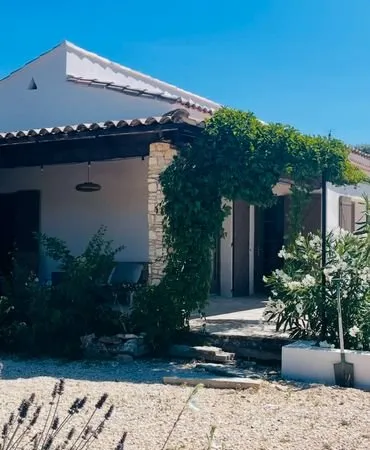 Maison plain pied avec dépendance