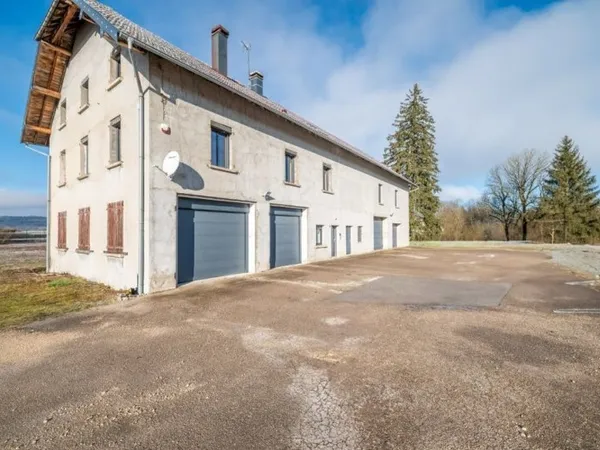 Local d’activité et entrepôt Vente Doubs  400m² 750000€