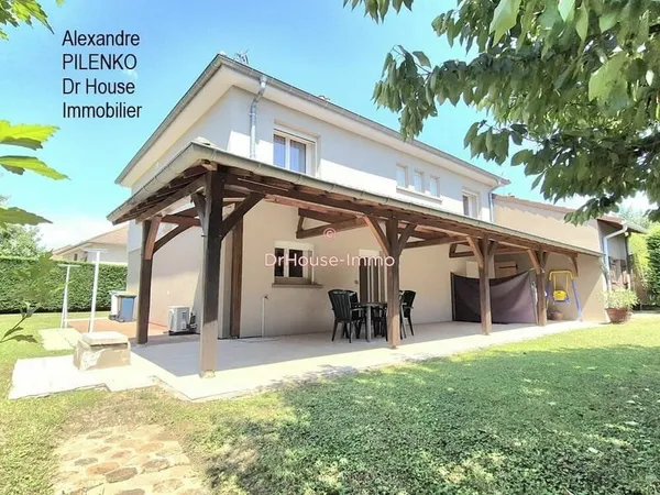 Maison individuelle T6 - 150m2 - garage grand véhicule -