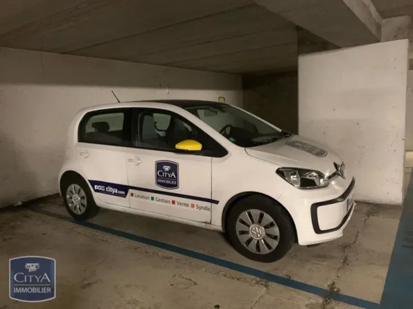 Stationnement Location Tours   80€