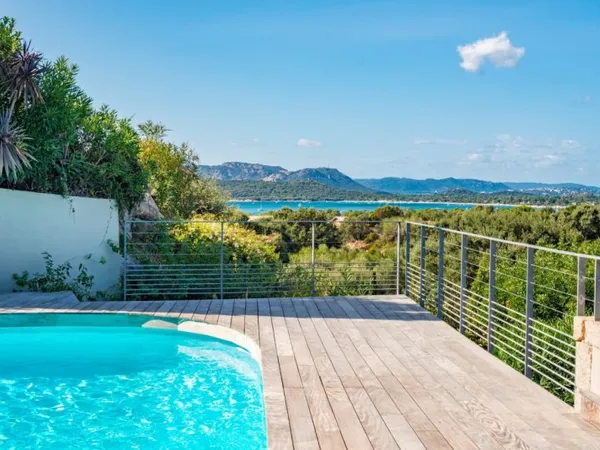 Villa de vacances à louer proche du Cabanon Bleu à Porto Vecchio