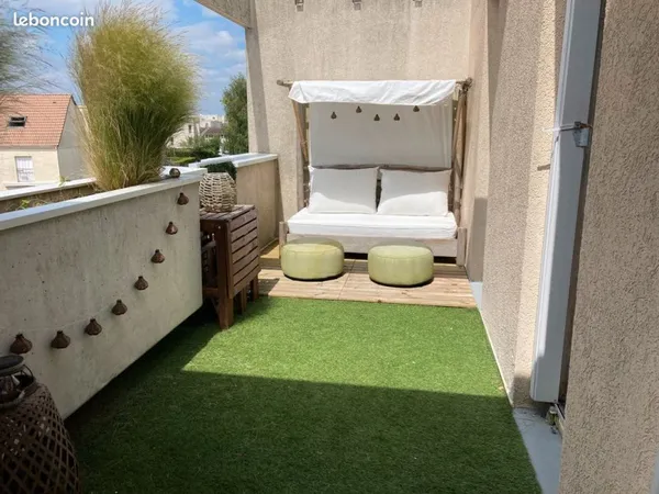 Lumineux T3 Traversant avec Terrasse - Cadre Verdoyant & Calme