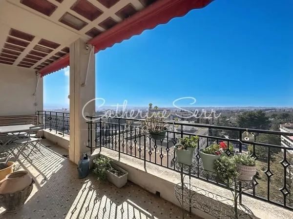 Appartement de 130 m2 dans résidence de standing