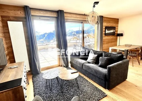 LIBRE DE BAIL COMMERCIAL - T3 65 M2 AVEC GARAGE CAVE ET CASIER SKI- RESIDENCE DE 2022