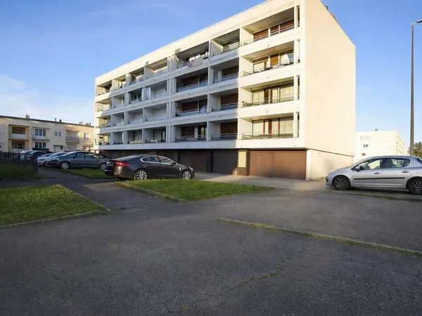 Appartement Uckange 4 pièce(s) 71 m2