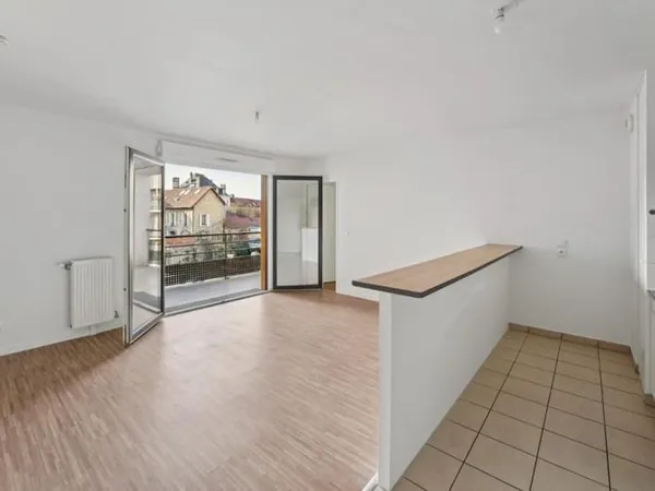 T3 pièces avec balcon - ST OUEN L'AUMONE
