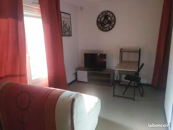 Studio T1 24m² proche gare POITIERS et Université