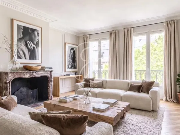 Paris 8e - PARC MONCEAU / MESSINE - Appartement à vendre - 185,33 m² Carrez - 200,86 m² au sol - 5 p